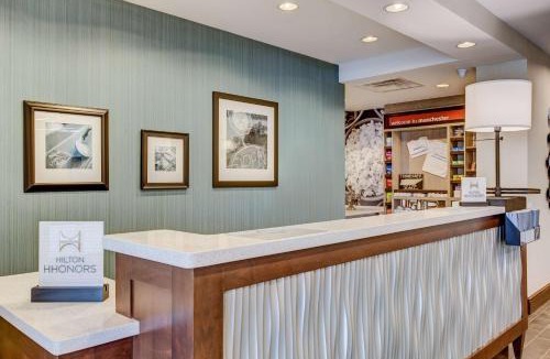 Manchester Hotel | Hampton Inn & Suites Manchester, TN
