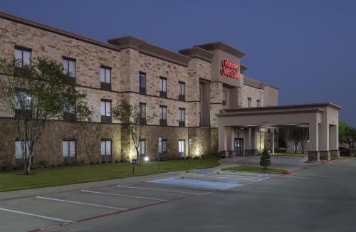 South Arlington Hotel | Hampton Inn & Suites - Mansfield