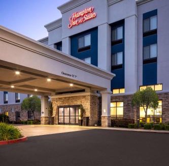 Manteca Hotel | Hampton Inn & Suites Manteca
