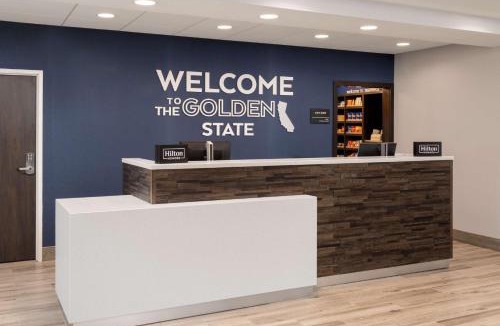 Manteca Hotel | Hampton Inn & Suites Manteca
