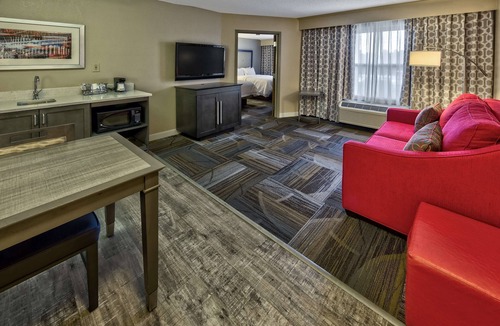 Wolfchase Hotel | Hampton Inn & Suites Memphis-Wolfchase Galleria