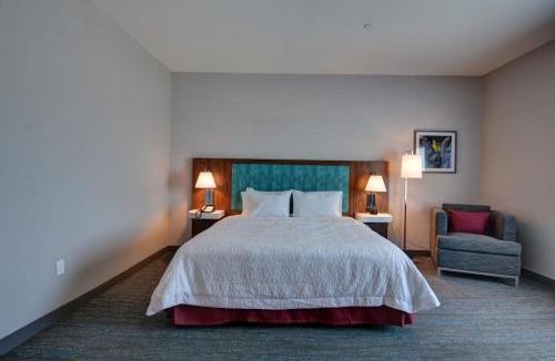 Doctors Inlet Hotel | Hampton Inn & Suites Middleburg, Fl