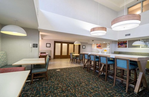 Salida Hotel | Hampton Inn & Suites Modesto - Salida