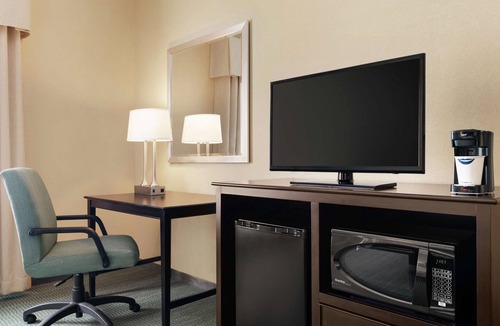 Salunga Hotel | Hampton Inn & Suites Mount Joy/Lancaster West