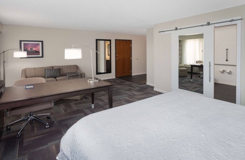 Munster Hotel | Hampton Inn & Suites Munster