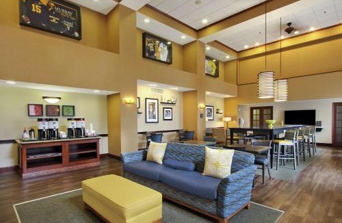 Murray Hotel | Hampton Inn & Suites Murray