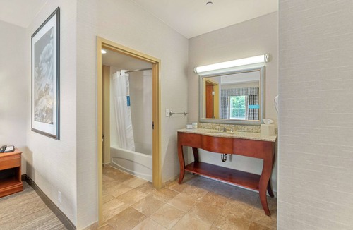 Mystic Hotel | Hampton Inn & Suites Mystic