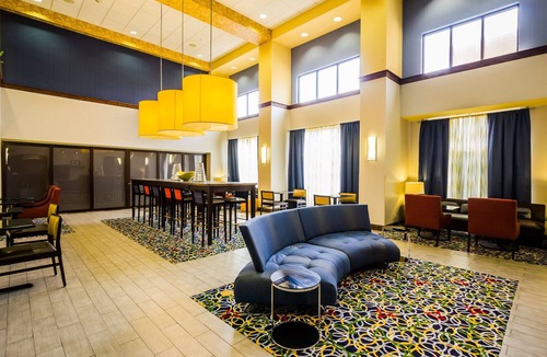 Natchez Hotel | Hampton Inn & Suites Natchez