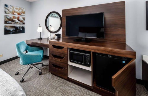 Navarre Hotel | Hampton Inn & Suites Navarre