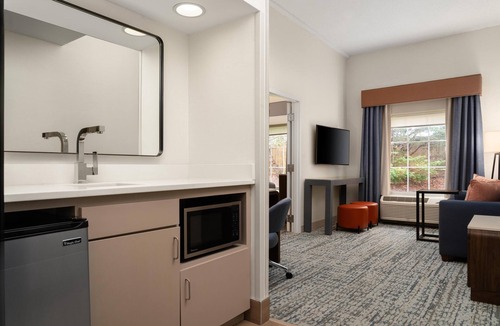 Middletown Hotel | Hampton Inn & Suites Newport/Middletown