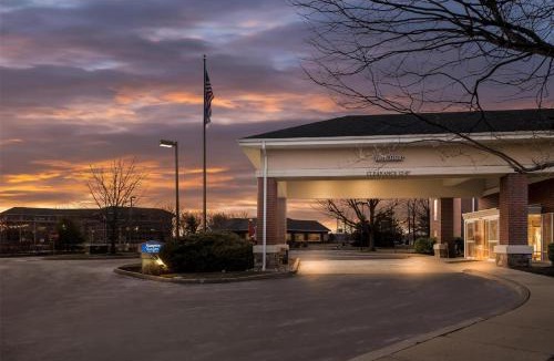 Morrisville Hotel | Hampton Inn & Suites Newtown