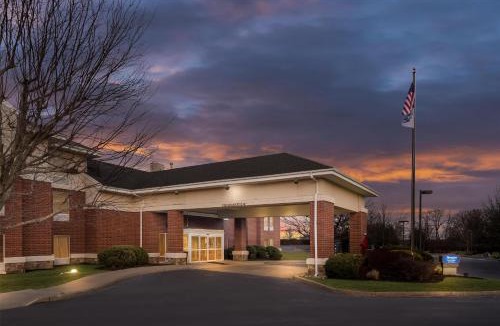 Morrisville Hotel | Hampton Inn & Suites Newtown
