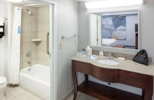 Bricktown Hotel | Hampton Inn & Suites Oklahoma City-Bricktown