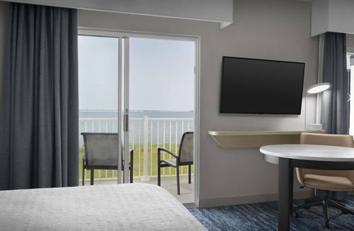 Midtown Ocean City Hotel | Hampton Inn & Suites Ocean City/Bayfront-Convention Center