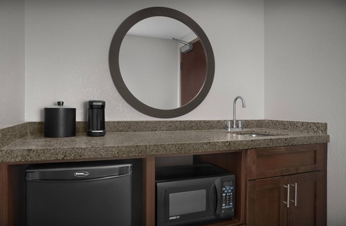 Midtown Ocean City Hotel | Hampton Inn & Suites Ocean City/Bayfront-Convention Center