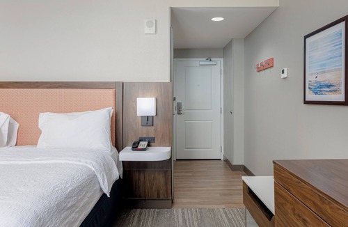 Orange Beach Hotel | Hampton Inn & Suites Orange Beach/Gulf Front