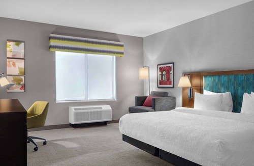 Mono Hotel | Hampton Inn & Suites Orangeville, On