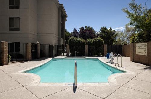 Palmdale Hotel | Hampton Inn & Suites Palmdale