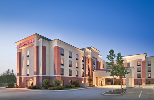 Smithfield Hotel | Hampton Inn & Suites Providence / Smithfield