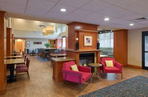 Smithfield Hotel | Hampton Inn & Suites Providence/Smithfield