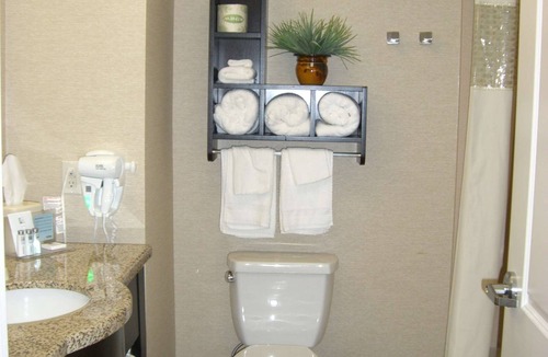 Pueblo Hotel | Hampton Inn & Suites Pueblo/North