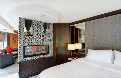 Crabtree Hotel | Hampton Inn & Suites Raleigh/Crabtree Valley