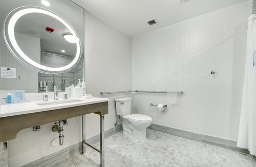 Umstead Hotel | Hampton Inn & Suites Raleigh-Durham Airport-Brier Creek