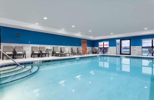 Richmond Hotel | Hampton Inn & Suites Richmond