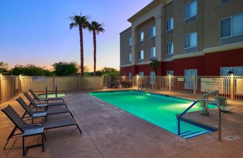 Ridgecrest Hotel | Hampton Inn & Suites Ridgecrest