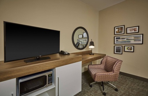Roseburg Hotel | Hampton Inn & Suites Roseburg