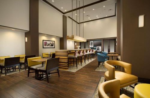 East Syracuse Hotel | Hampton Inn & Suites Syracuse/Carrier Circle