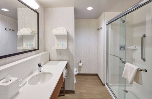 East Sacramento Hotel | Hampton Inn & Suites Sacramento at Csus