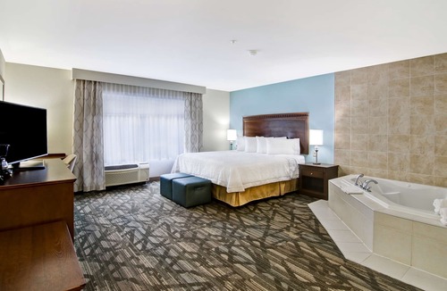Saint John Hotel | Hampton Inn & Suites Saint John