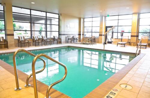 Salinas Hotel | Hampton Inn & Suites Salinas