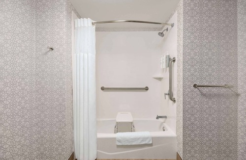 San Marcos Hotel | Hampton Inn & Suites San Marcos