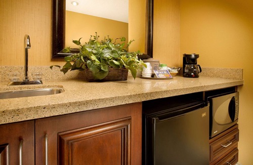 North San Antonio - SAT Hotel | Hampton Inn & Suites San Antonio-Airport