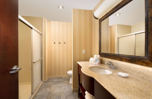 North San Antonio - SAT Hotel | Hampton Inn & Suites San Antonio-Airport