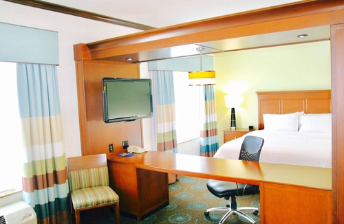 North San Antonio - SAT Hotel | Hampton Inn & Suites San Antonio/Northeast I-35