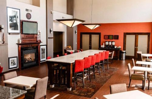 Scottsbluff Hotel | Hampton Inn & Suites Scottsbluff