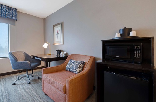 Federal Way Hotel | Hampton Inn & Suites Seattle/Federal Way