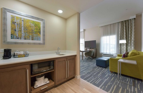 Redmond Hotel | Hampton Inn & Suites Seattle/Redmond