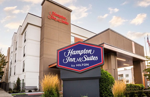 Lower Queen Anne Hotel | Hampton Inn & Suites Seattle-Downtown