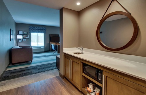 Southport Hotel | Hampton Inn & Suites Southport