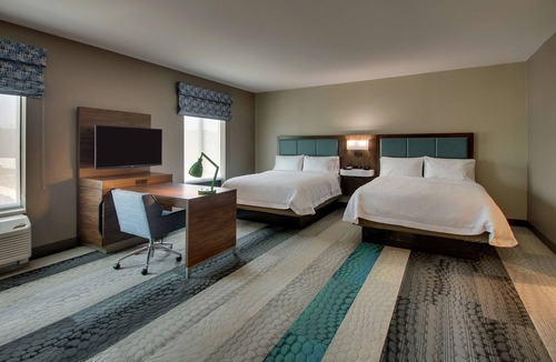 Southport Hotel | Hampton Inn & Suites Southport
