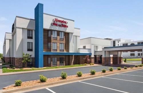 Springfield Hotel | Hampton Inn & Suites Springfield