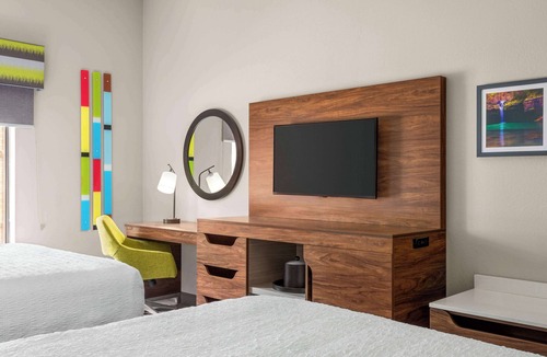 Springfield Hotel | Hampton Inn & Suites Springfield, MO