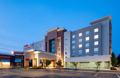 St. Louis Hotel | Hampton Inn & Suites St. Louis at Forest Park