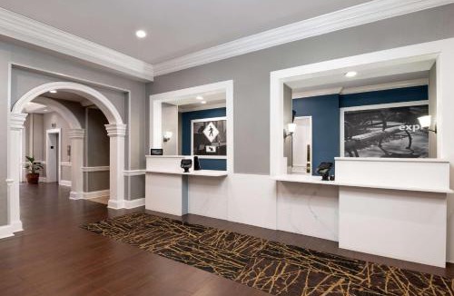 Stamford Hotel | Hampton Inn & Suites Stamford