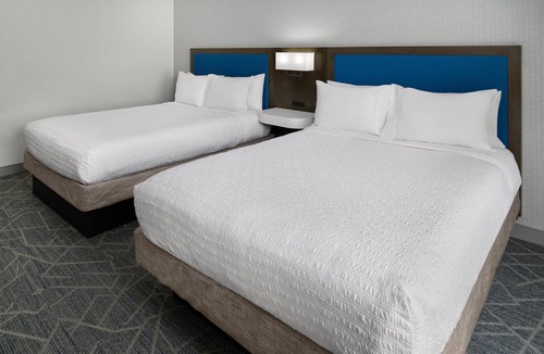 North Syracuse Hotel | Hampton Inn & Suites Syracuse North Airport Area