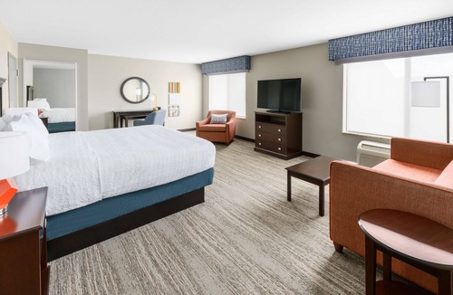 Newbury Park Hotel | Hampton Inn & Suites Thousand Oaks, CA